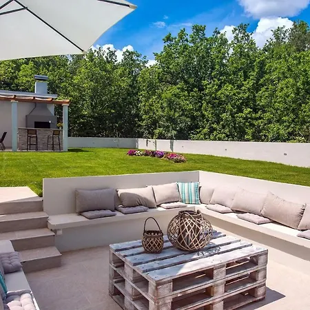 Zora -luxurious With Heated Pool, Sauna, 4 Bedrooms, 10 Persons Max Vila