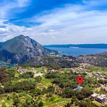 Zora -luxurious With Heated Pool, Sauna, 4 Bedrooms, 10 Persons Max Villa Omis