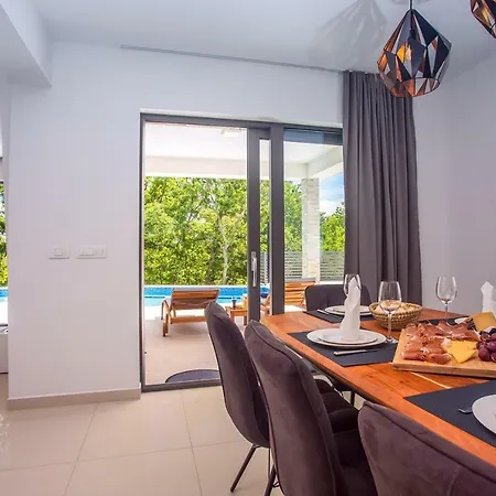 Zora -luxurious With Heated Pool, Sauna, 4 Bedrooms, 10 Persons Max Vila *