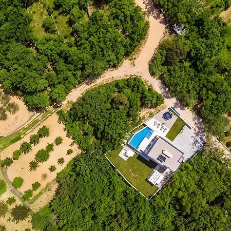 Zora -luxurious With Heated Pool, Sauna, 4 Bedrooms, 10 Persons Max Vila