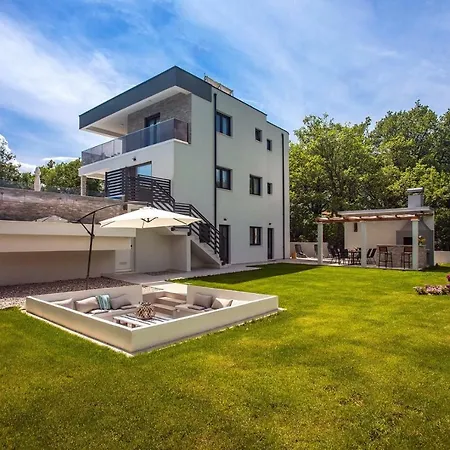 Zora -luxurious With Heated Pool, Sauna, 4 Bedrooms, 10 Persons Max Villa *