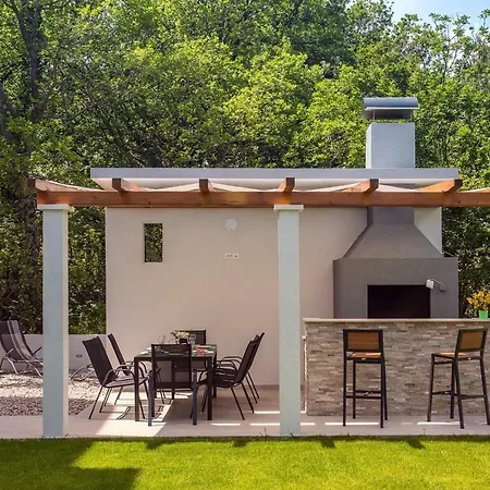 Vila Zora -luxurious With Heated Pool, Sauna, 4 Bedrooms, 10 Persons Max *