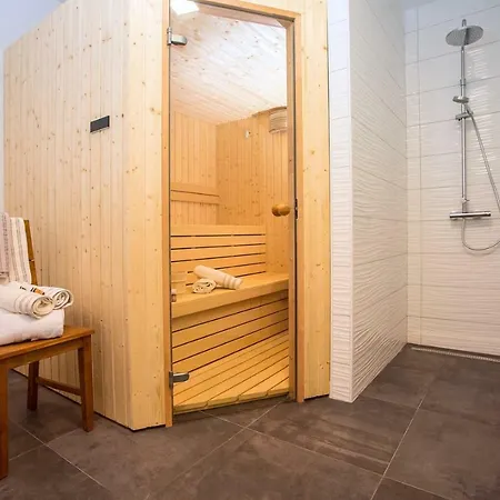 Zora -luxurious With Heated Pool, Sauna, 4 Bedrooms, 10 Persons Max Villa
