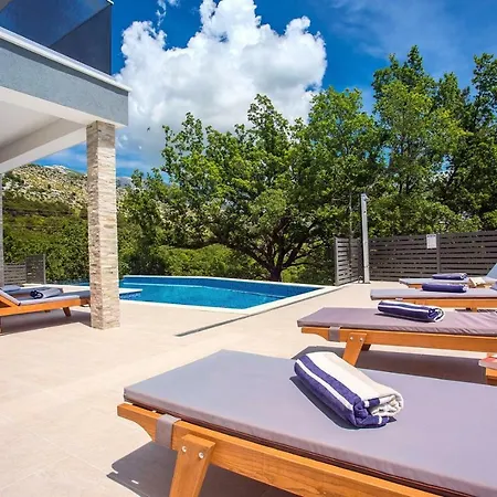 Zora -luxurious With Heated Pool, Sauna, 4 Bedrooms, 10 Persons Max * Omis